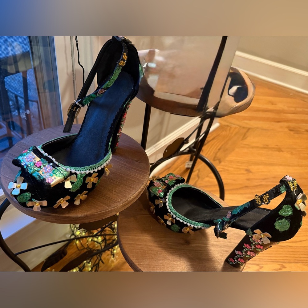 Custom OOAK Statement Heel Black Floral Embellished size 41/9.5 - Picture 15 of 17